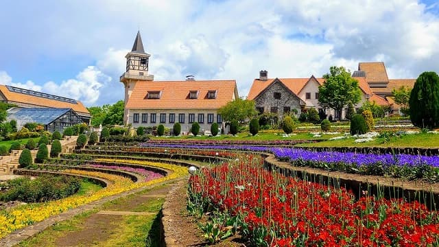 山梨県北杜市のハイジの村