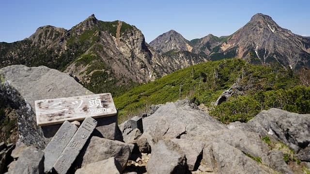 山梨県北杜市の三ツ頭