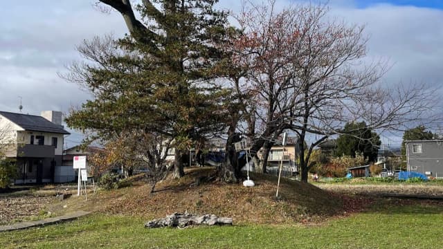 長野県松本市の小笠原氏城跡（井川城跡）