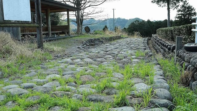 静岡県島田市の東海道菊川坂石畳