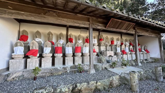 三重県度会郡の熊野参詣道（石仏庵）