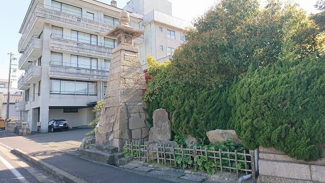 福井県敦賀市の洲崎の高燈籠