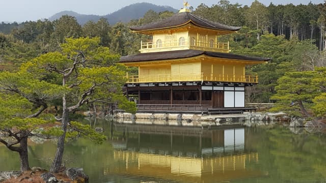 京都府京都市の鹿苑寺（金閣寺）庭園