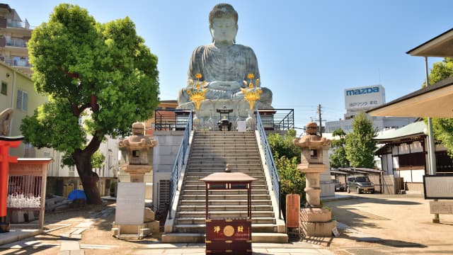 兵庫県神戸市の兵庫大仏