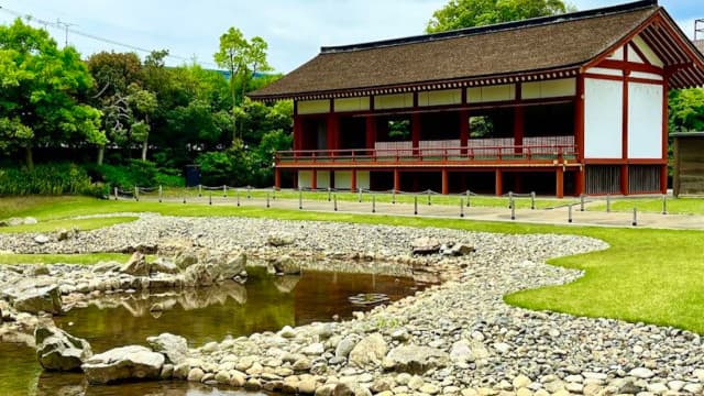 奈良県奈良市の平城京左京三条二坊宮跡庭園