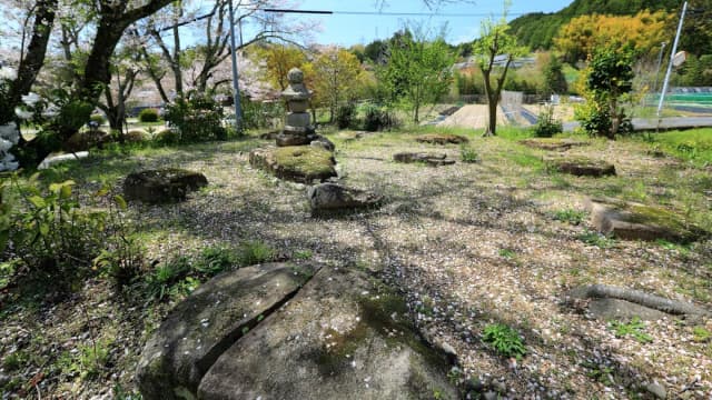 奈良県吉野郡の比曽寺跡