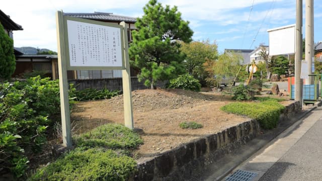 和歌山県有田市の糸我村の一里塚