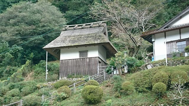 和歌山県田辺市の天誅組志士幽閉の倉