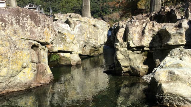 和歌山県東牟婁郡の滝ノ拝