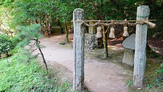 島根県松江市の黄泉比良坂