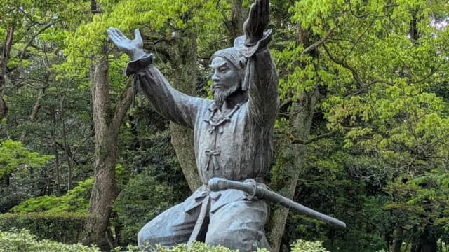 島根県出雲市の大国主命像