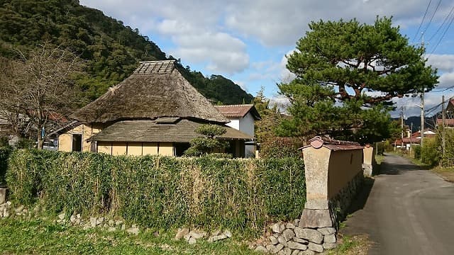 島根県鹿足郡の西周旧居