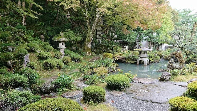 島根県鹿足郡の旧堀氏庭園