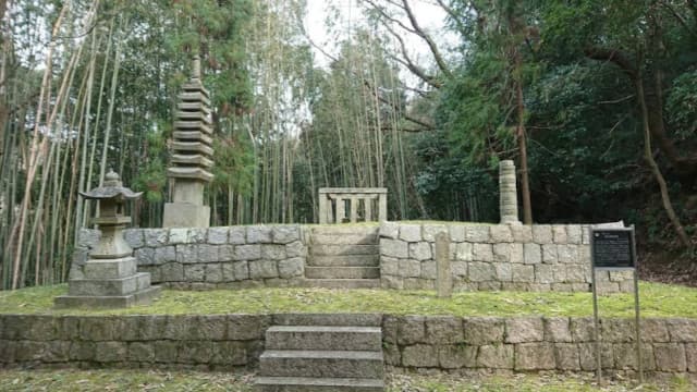 岡山県岡山市の藤原成親遺跡（高麗寺山門跡と藤原成親墓地）