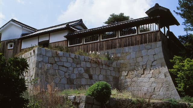 香川県丸亀市の尾上邸