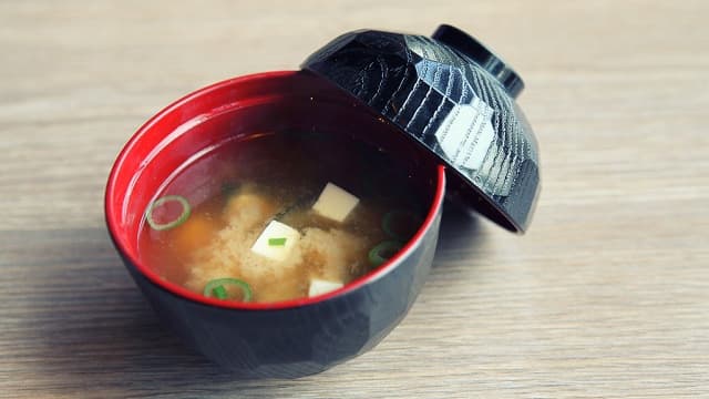 味噌汁（麦味噌）