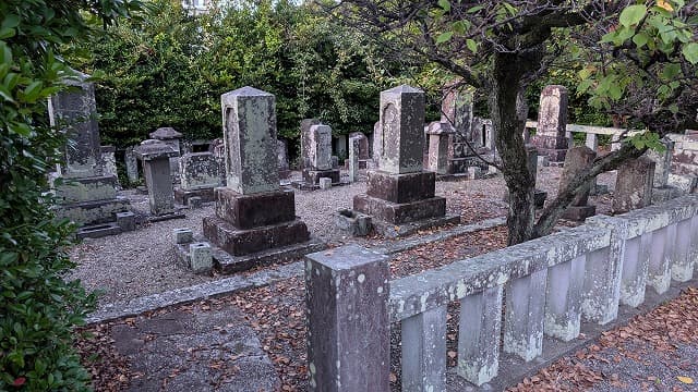 福岡県柳川市の安東省菴墓