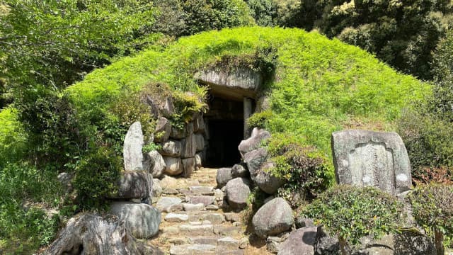 福岡県京都郡の綾塚古墳