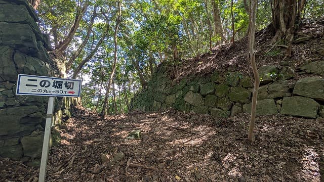 佐賀県唐津市の岸岳城跡