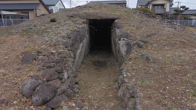 佐賀県鹿島市の鬼塚