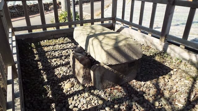 長崎県の南串山町のキリシタン墓碑（3基）