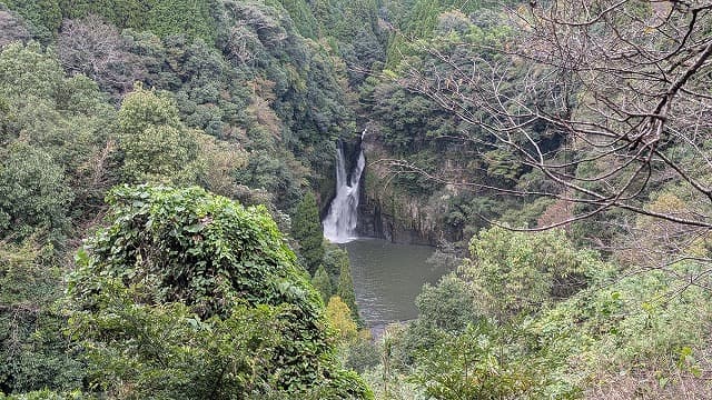 熊本県上益城郡の肥後領内名勝地（聖リ瀧）