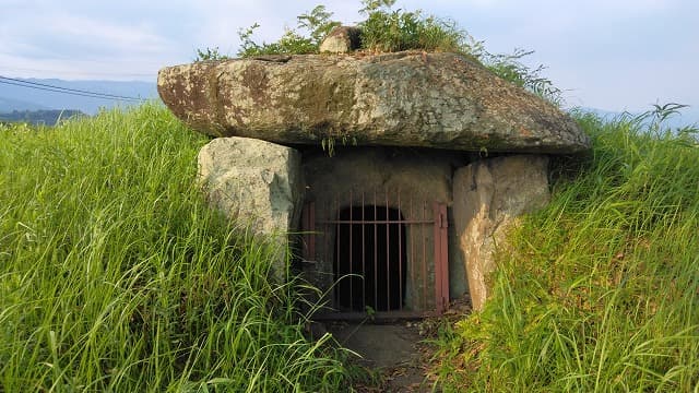 熊本県の鬼の釜古墳