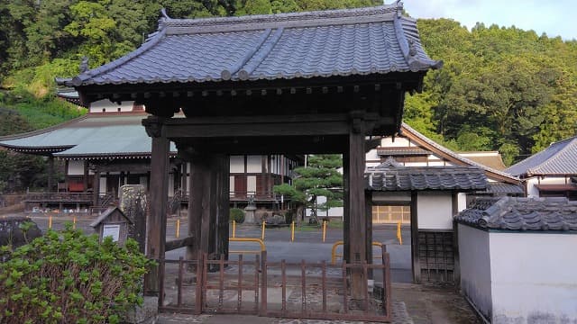 大分県の西光寺境内