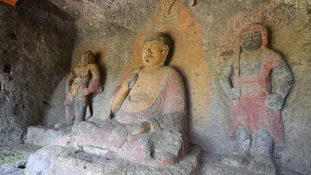 大分県の緒方宮迫東石仏
