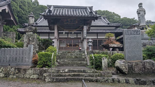 大分県国東市の石立山岩戸寺