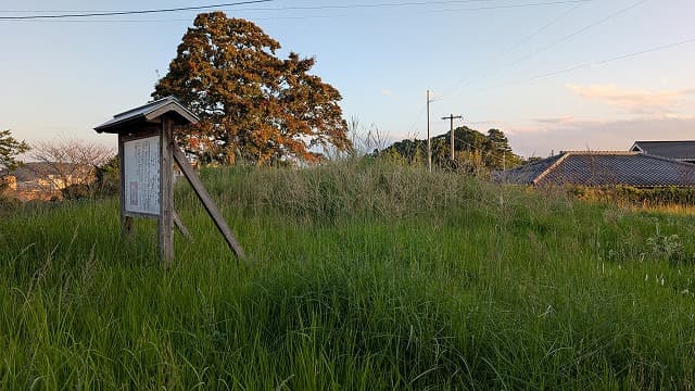 宮崎県日向市の鈴鏡塚古墳