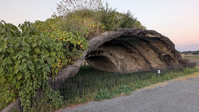 鹿児島県鹿屋市の川東掩体壕
