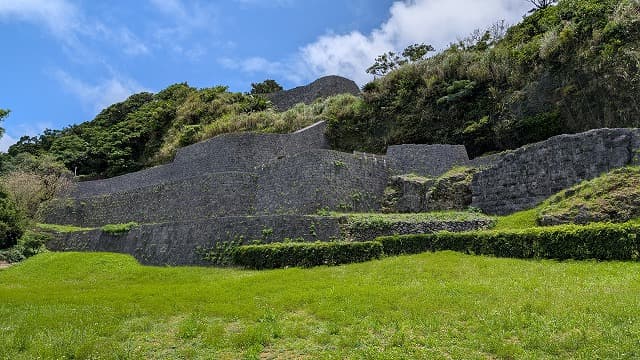 沖縄県浦添市の浦添ようどれ